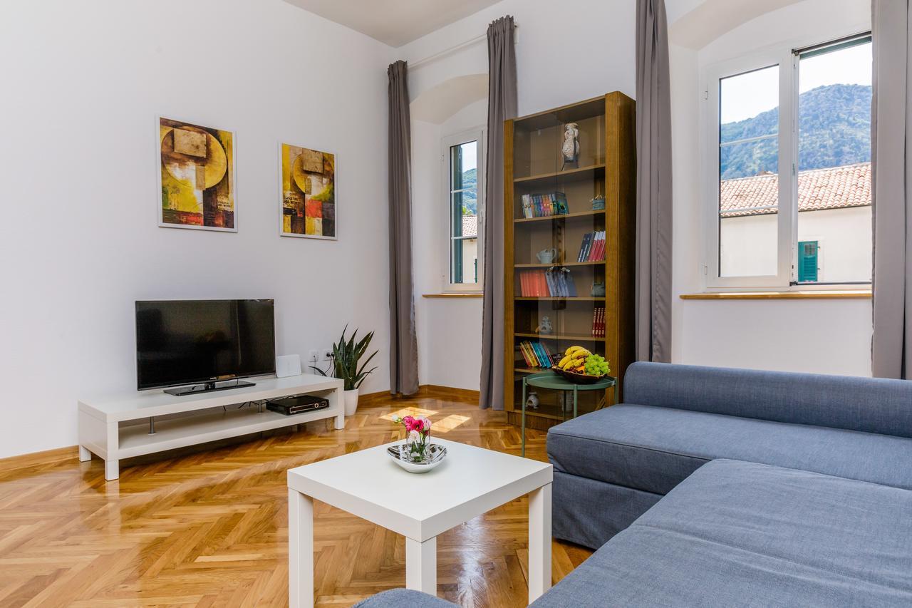 Old Town Clock Tower Apartment Котор Экстерьер фото