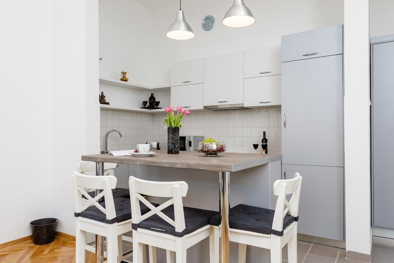 Old Town Clock Tower Apartment Котор Экстерьер фото