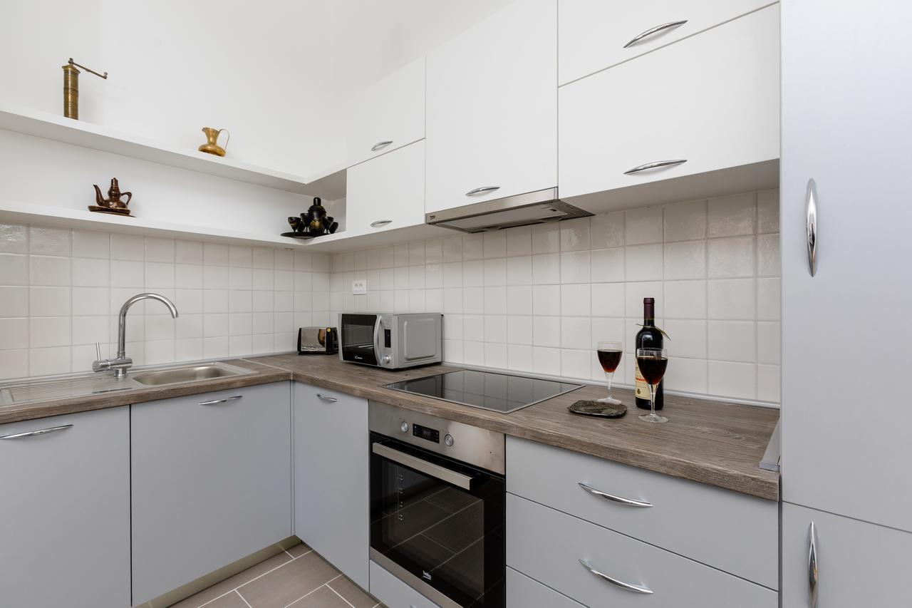 Old Town Clock Tower Apartment Котор Экстерьер фото